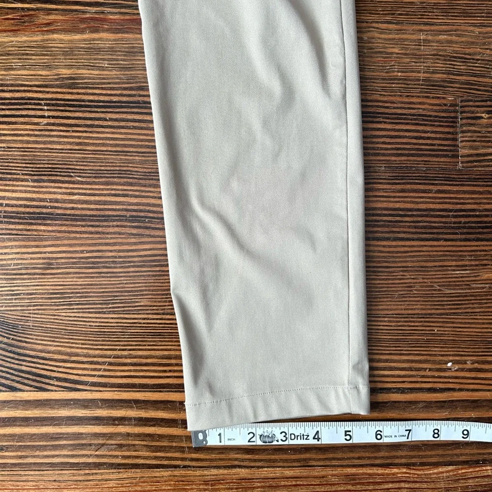 Rhone commuter size 31 men’s Tan Pants - Picture 5 of 8